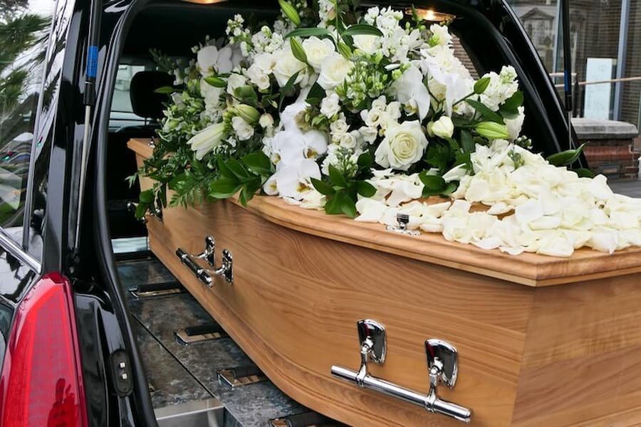 How to Find Funeral Cars with Professional Chauffeurs